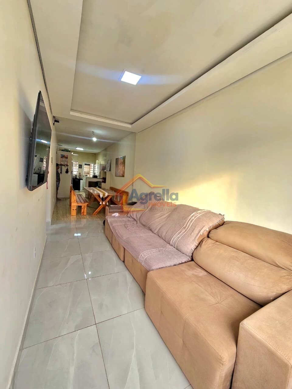 CASA COM PISCINA À VENDA NO JARDIM SUÉCIA - MOGI GUAÇU/SP