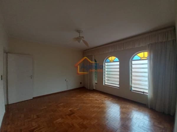 Casa em Mogi Mirim - Centro
