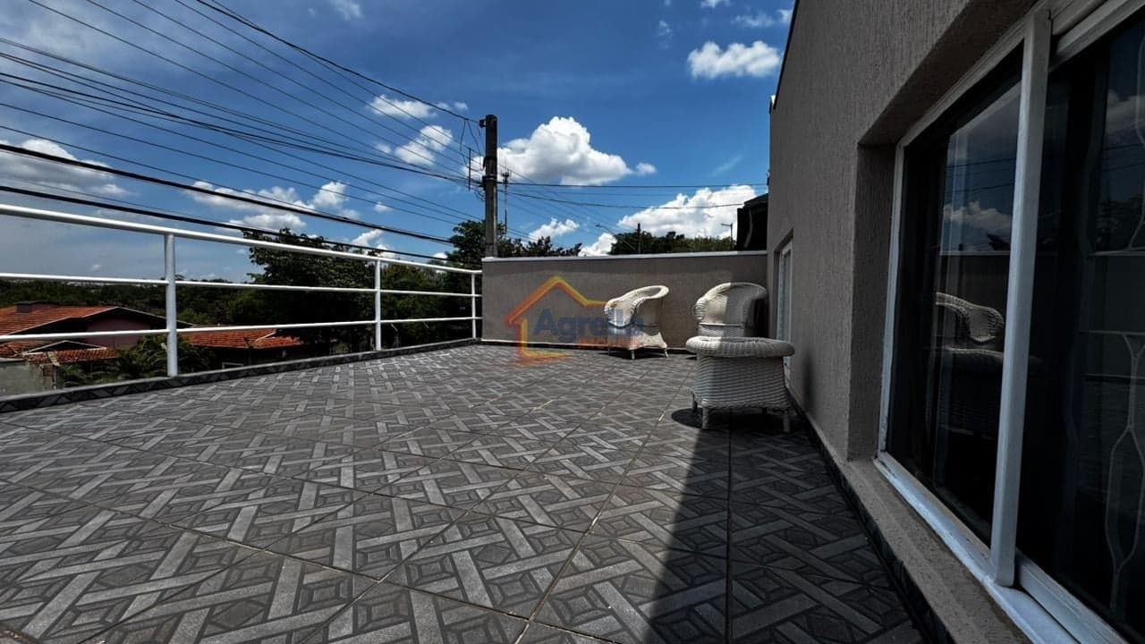 CASA COM SUÍTE E ÁREA DE LAZER À VENDA NO MIRANTE - MOGI MIRIM/SP