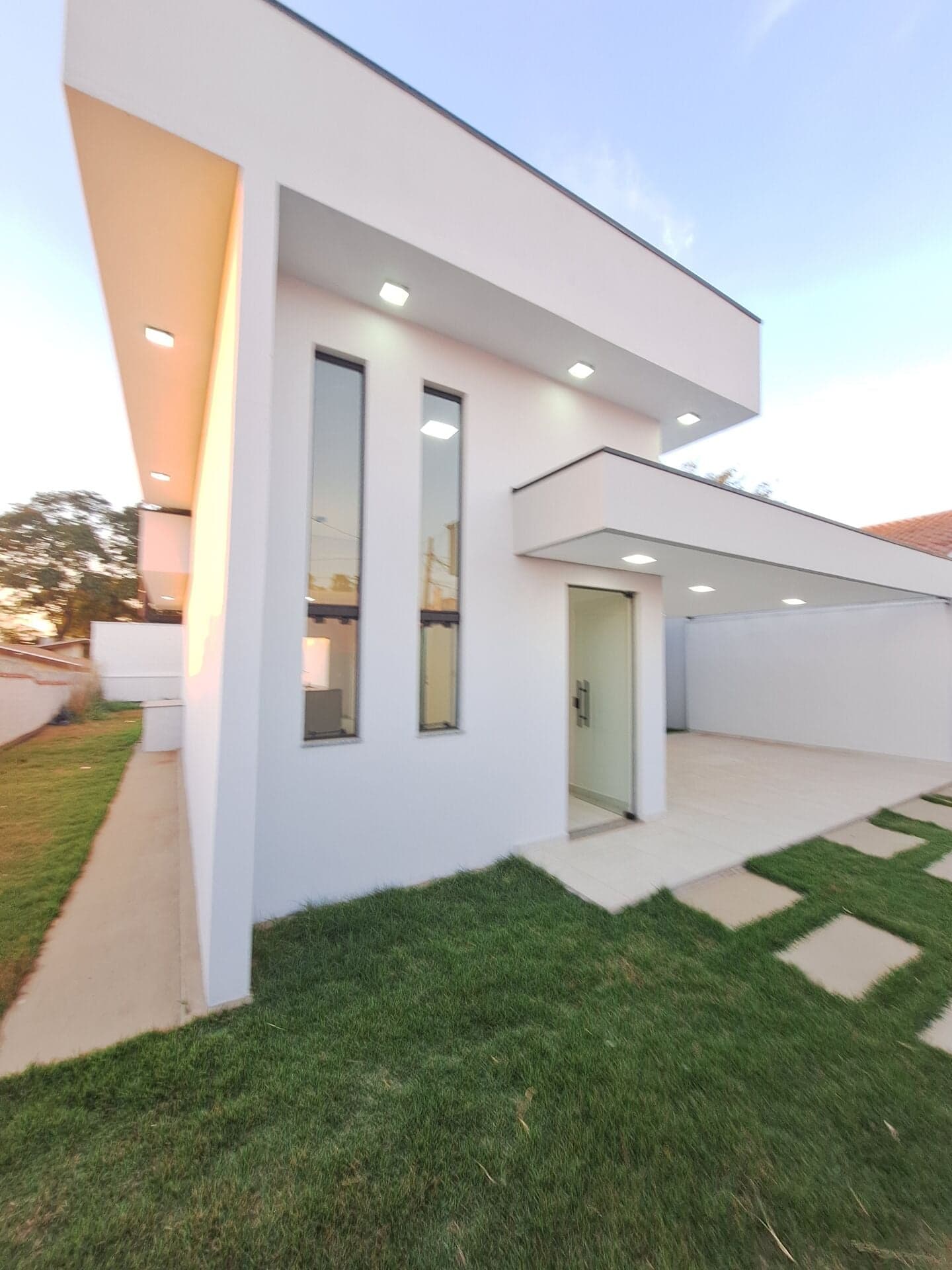 CASA TÉRREA COM SUÍTE E ÁREA DE LAZER À VENDA NO JARDIM PAULISTA - MOGI MIRIM/SP