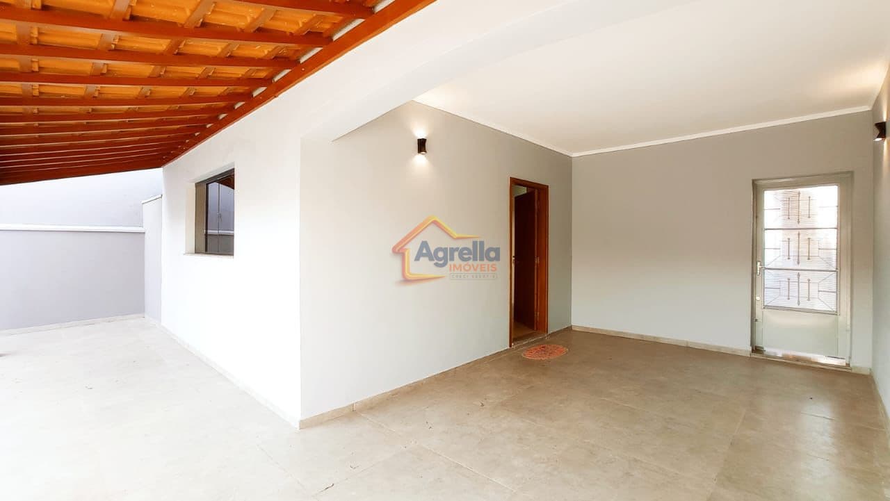 CASA COM 2 SUÍTES À VENDA NO JARDIM AURORA EM MOGI MIRIM/SP