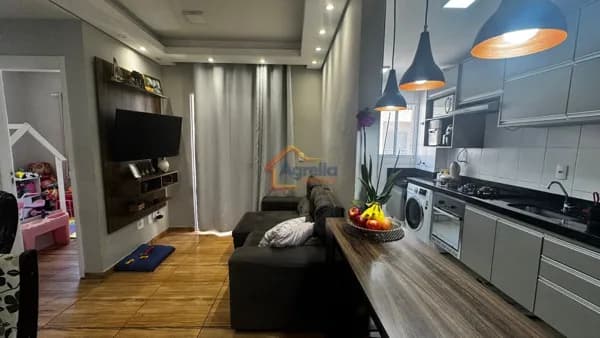 APARTAMENTO À VENDA NO 1º ANDAR COM PLANEJADOS EM MOGI MIRIM/SP