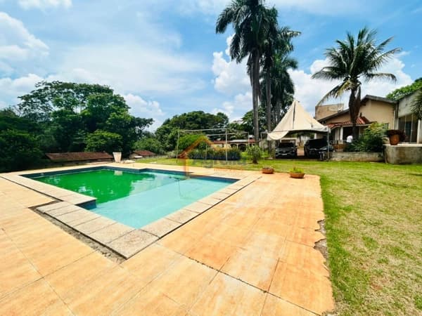 Fazenda/Sítios/Chácaras em Mogi Mirim - CACHOEIRA