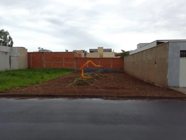 Lote/Terreno em Mogi Guaçu - Jardim Imperial