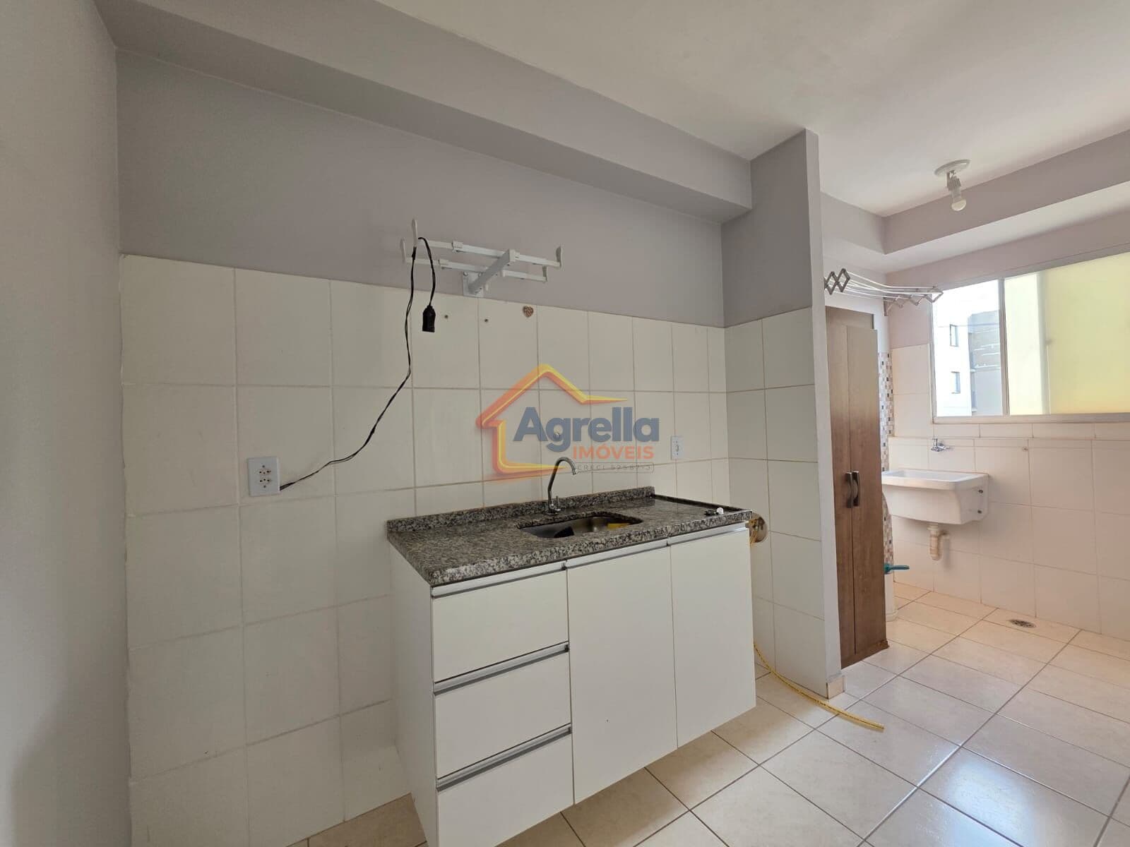 APARTAMENTO TÉRREO À VENDA NO CONDOMÍNIO ELIAS MOYSÉS - MOGI MIRIM/SP