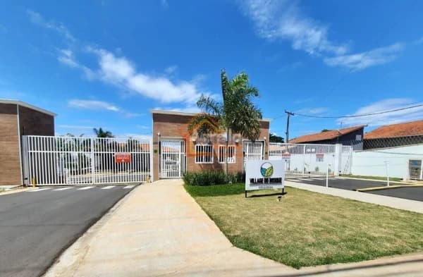 Casa em Mogi Mirim - Jardim Helena