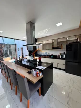 ARQUITETURA MODERNA, TECNOLOGIA E LAZER EM PERFEITA HARMONIA