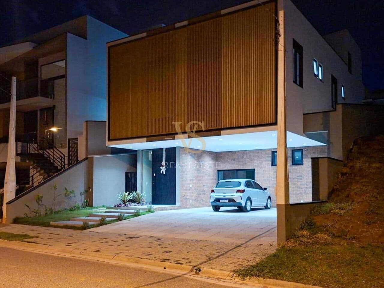 Casa de Condomínio em Jundiaí - Corrupira