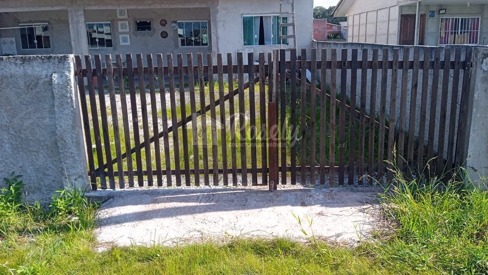Casa em Matinhos - Balneário Junara