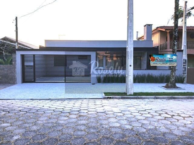 Casa em Pontal do Paraná - Balneário Itapuan