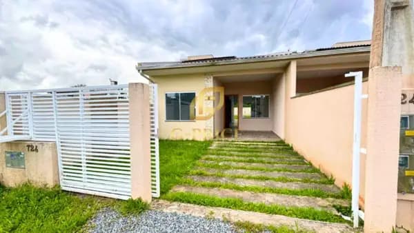 Linda Casa na Região Central da Cidade apenas 650 mts do Mar