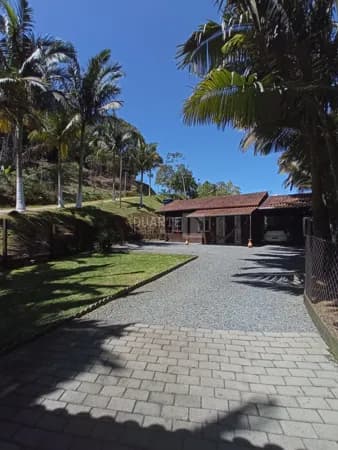 Casa Aconchegante em Pomerode: Seu Refúgio na Natureza no Ribeirão Souto