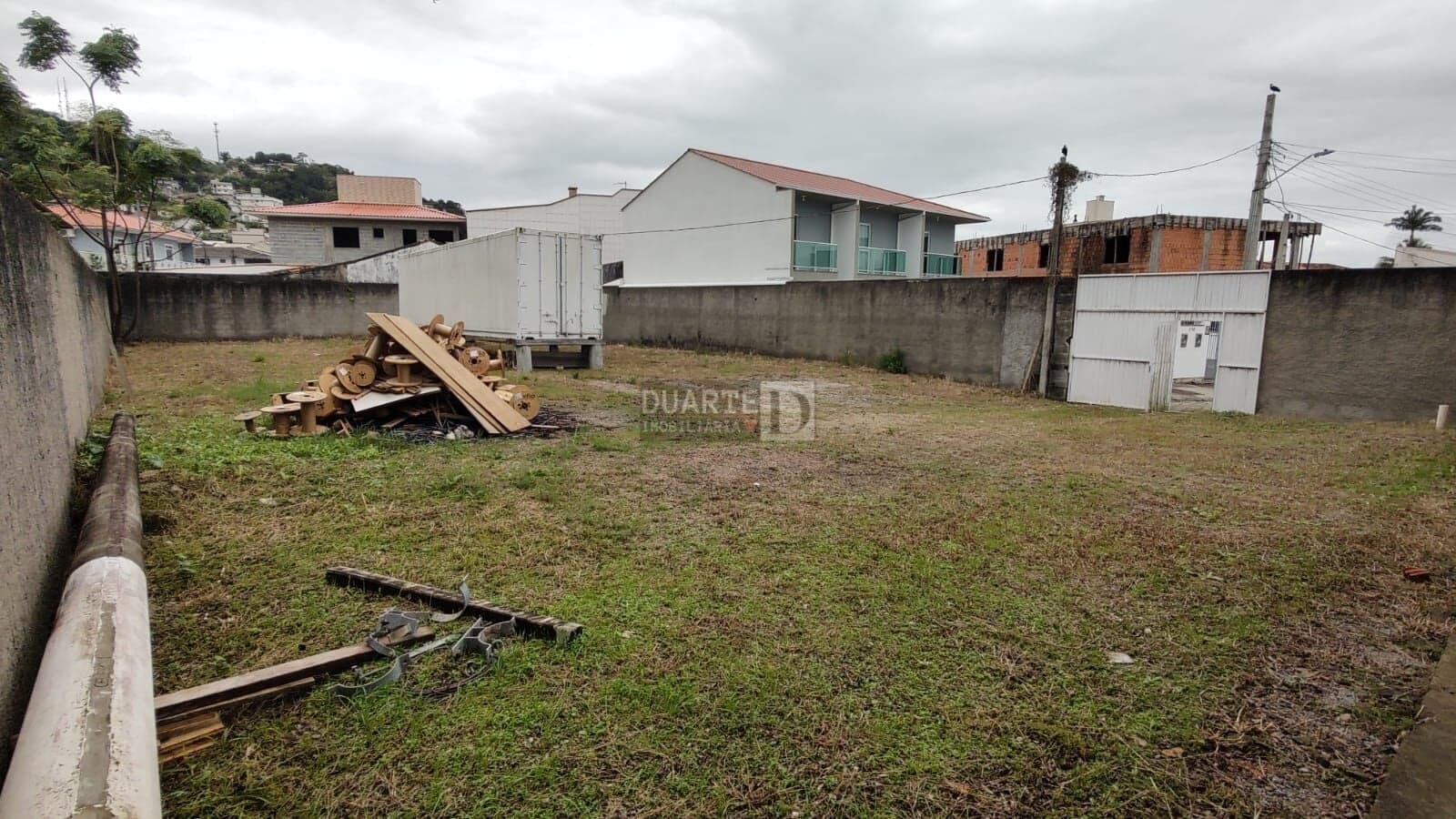 Terreno em Fazenda Santo Antônio, São José/SC