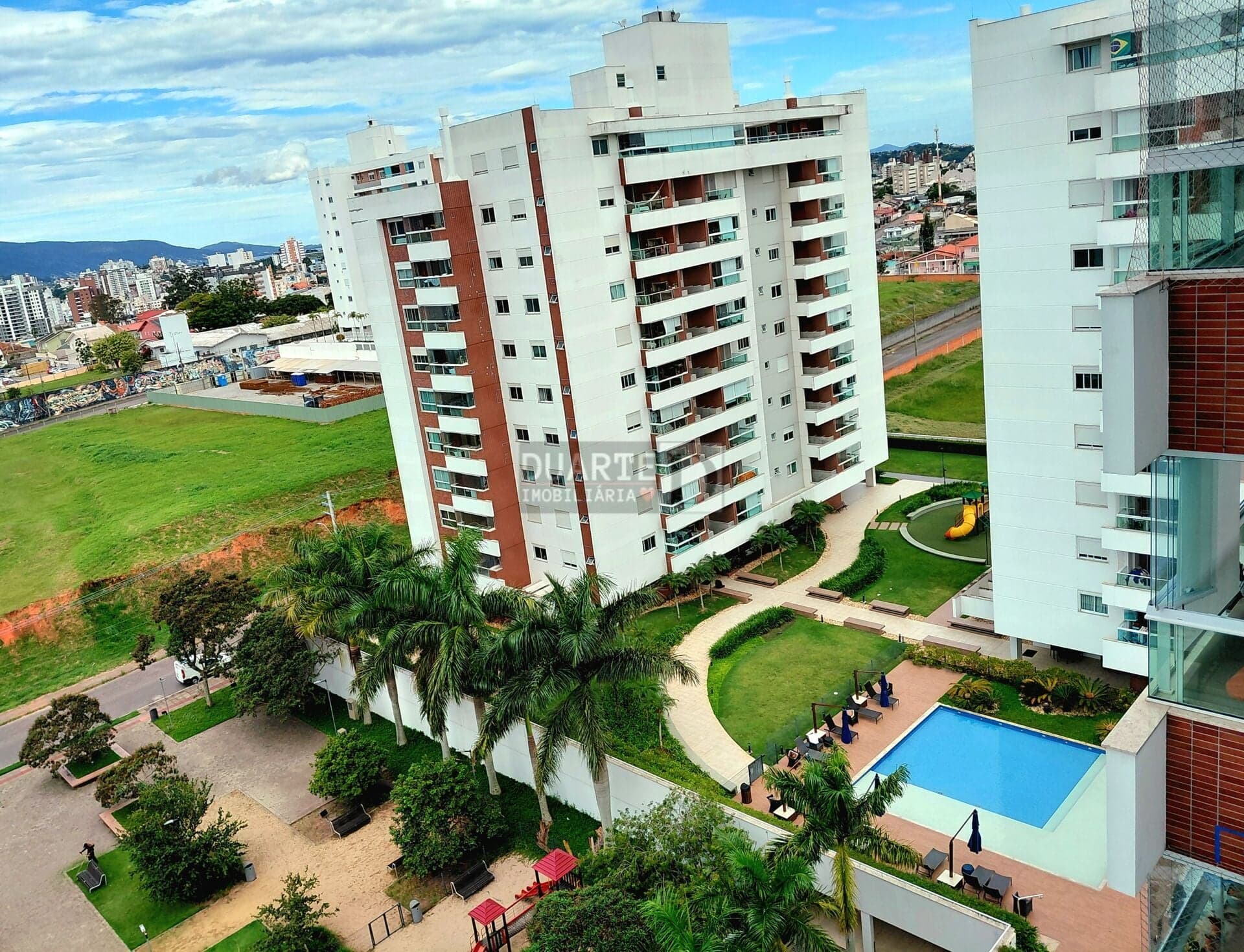 Apartamento de Alto Padrão no Naval Club Residence - Jardim Atlântico, Florianópolis/SC