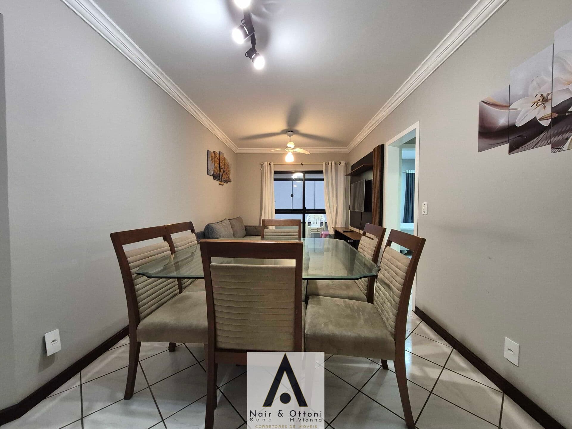 Apartamento com 3 quartos em Meia Praia , Itapema/SC