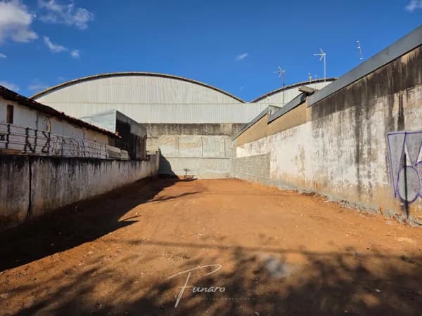 Terreno à venda no Largo do Divino - Vila Espírito Santo - Sorocaba/SP