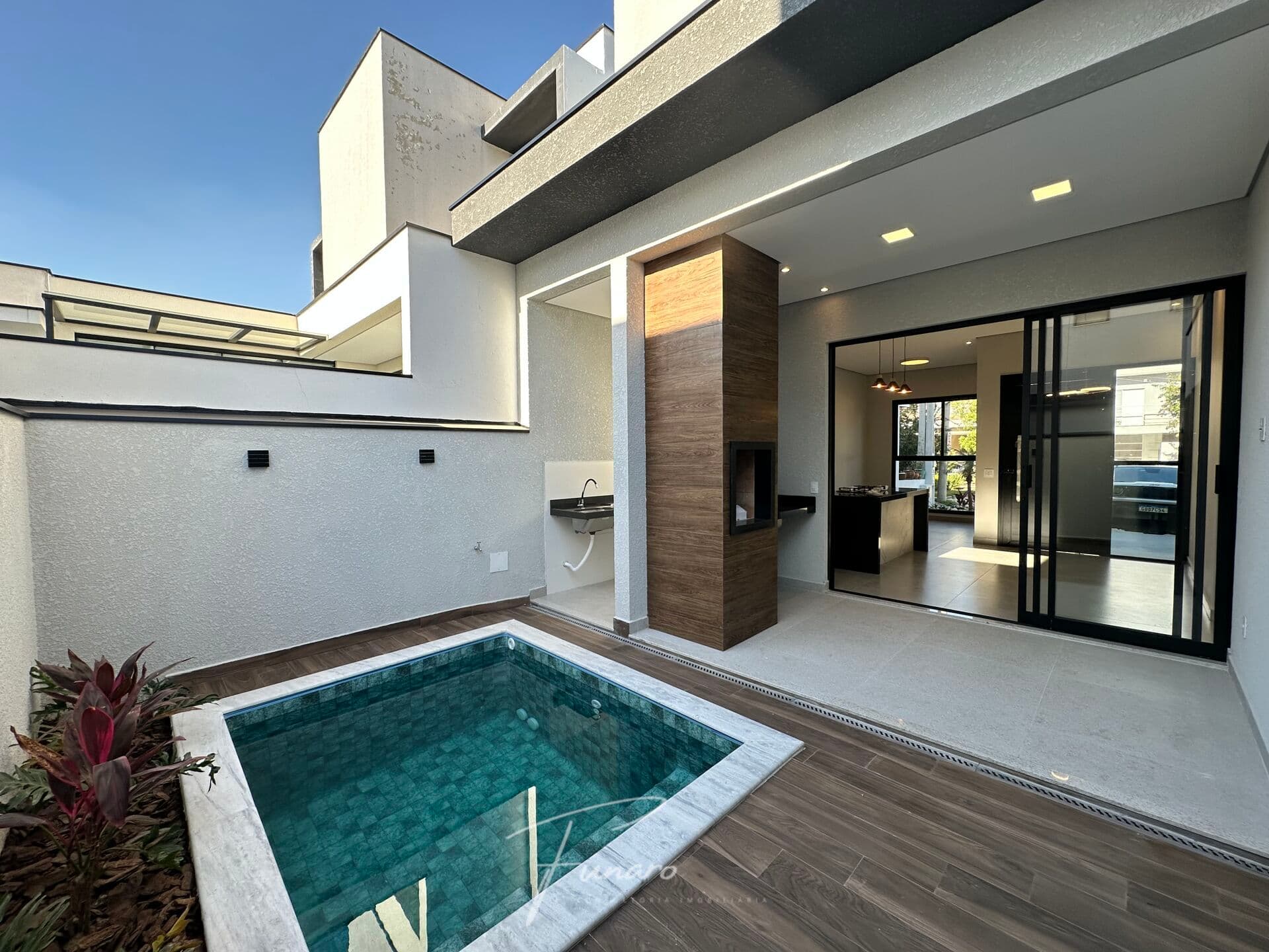 Casa à venda no Condomínio Terras de São Francisco - Sorocaba/SP