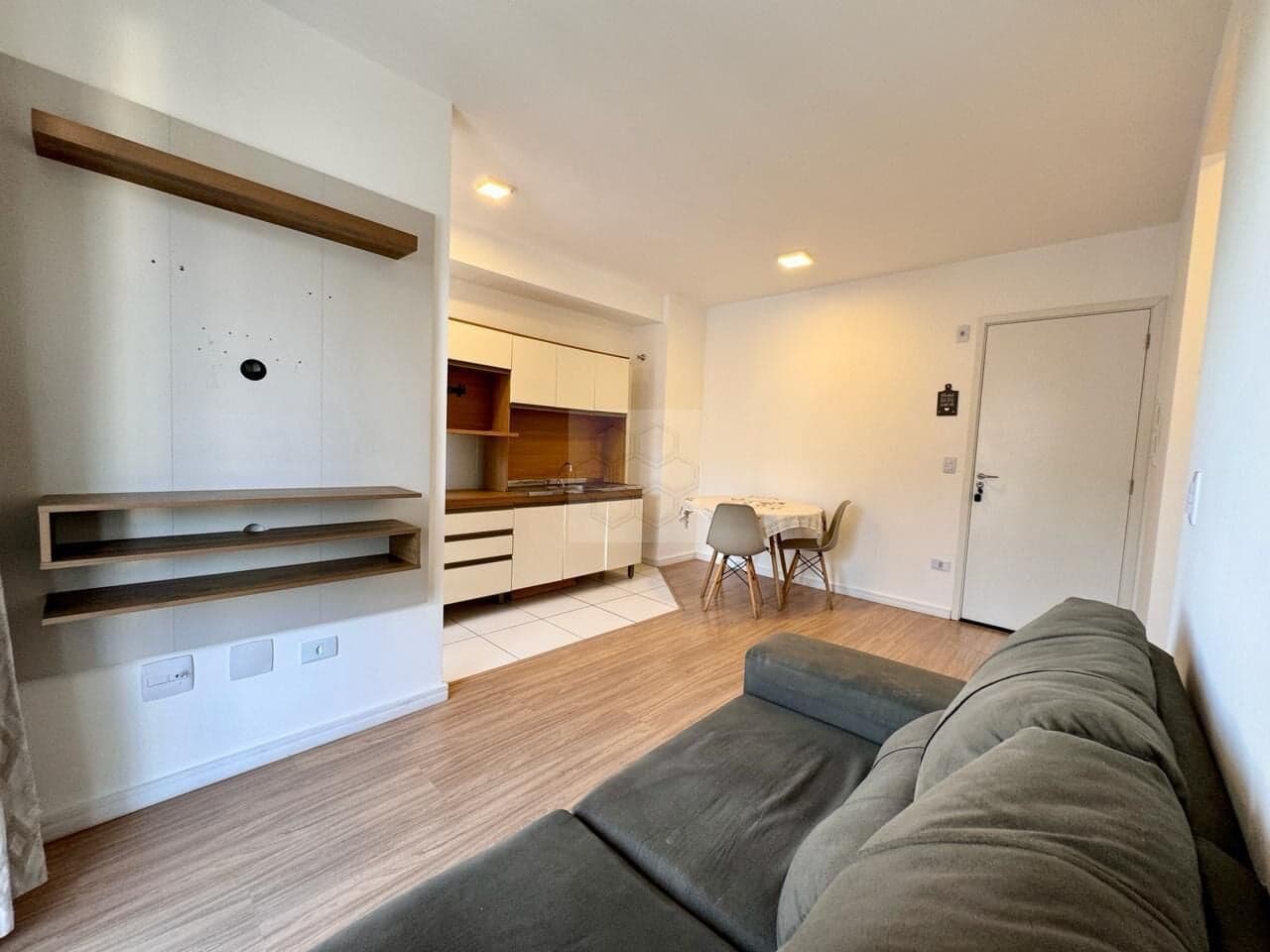 Apartamento à venda 1 dormitórios no bairro Centro - Camboriú/SC