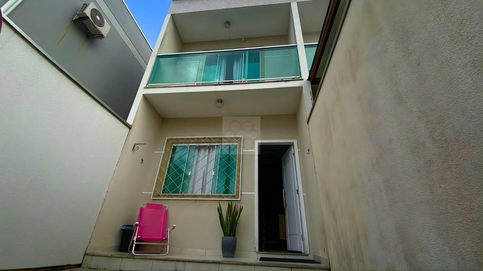 SOBRADO CAMBORIÙ - BAIRRO RIO PEQUENO