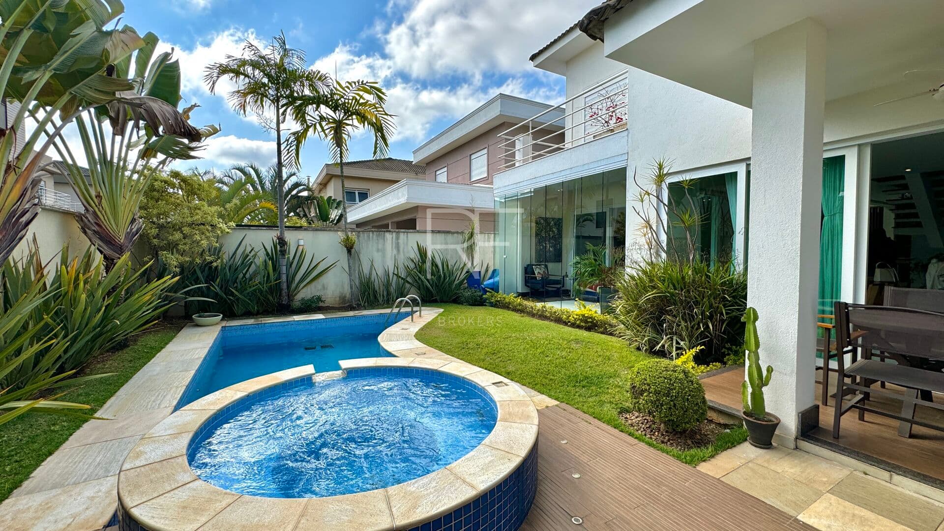 Casa de Condomínio em Santana de Parnaíba - Tamboré