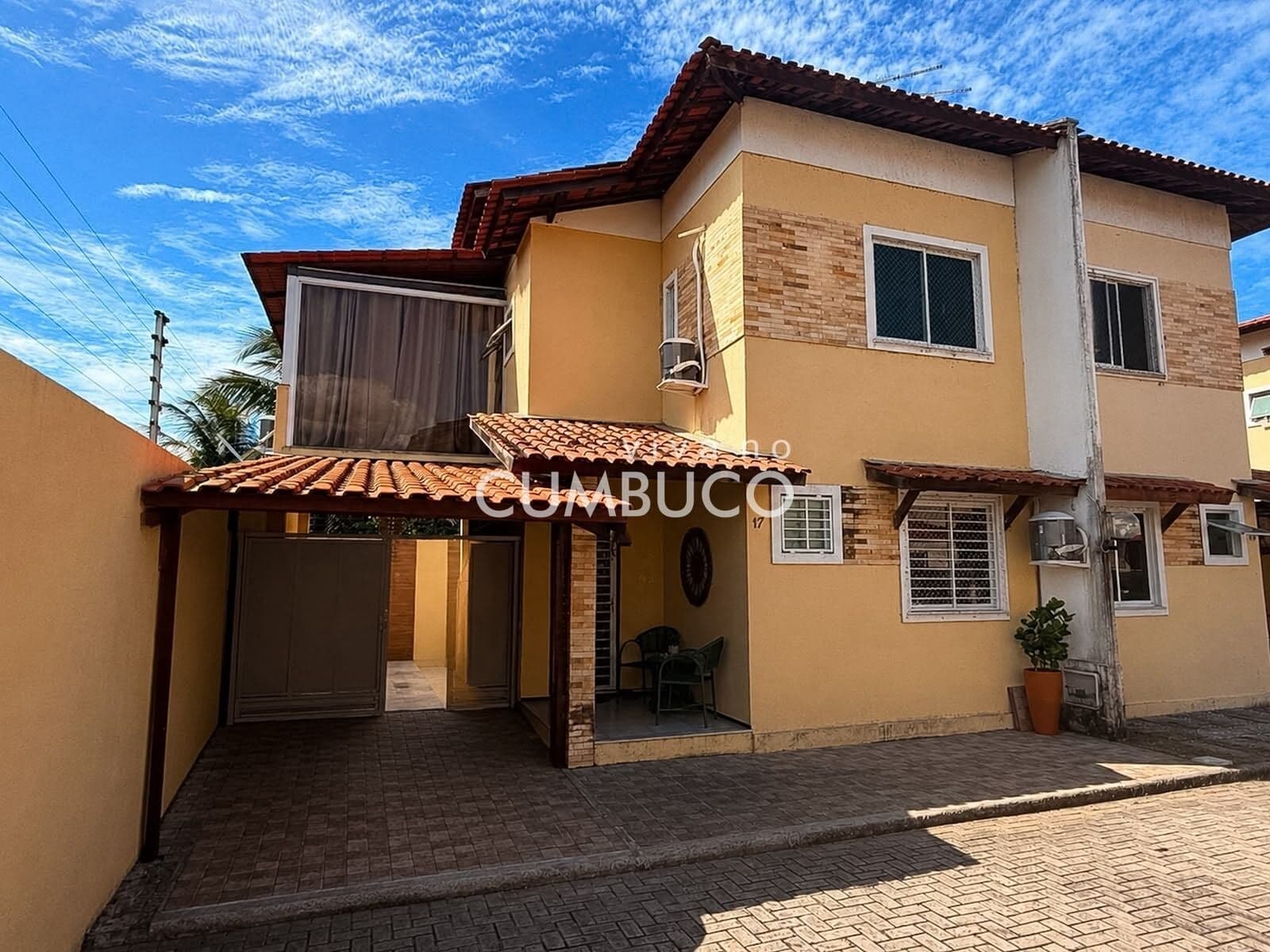 Casa duplex com 3 dormitórios à venda, 85m² por 420.000,00 - Icaraí-Caucaia/CE