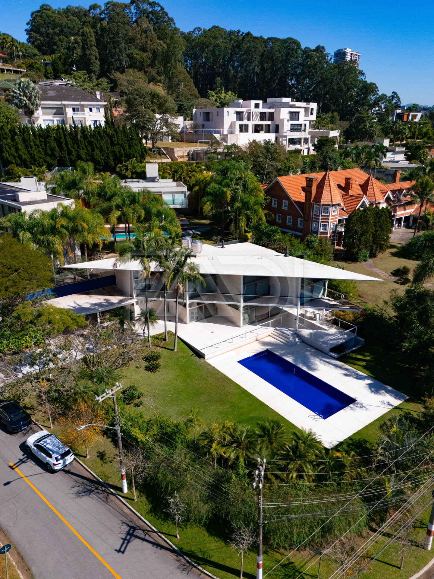 Mansão de Esquina - Tamboré 1 - R$ 13.500.000,00