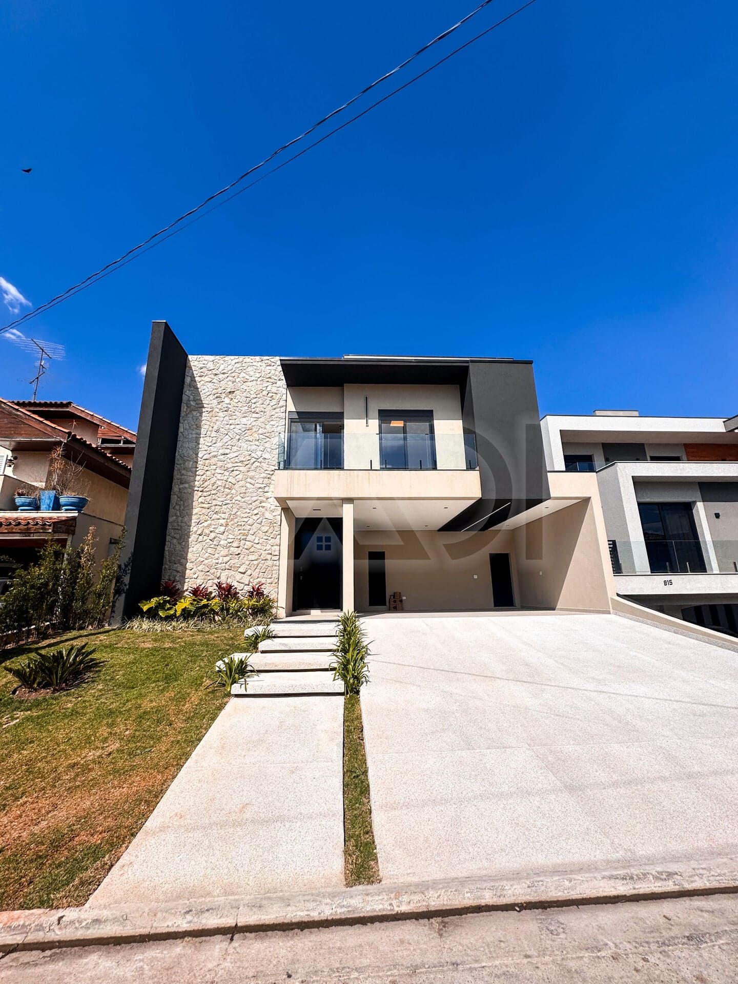 Residencial 6 - Alphaville/SP - R$ 4.500.000,00