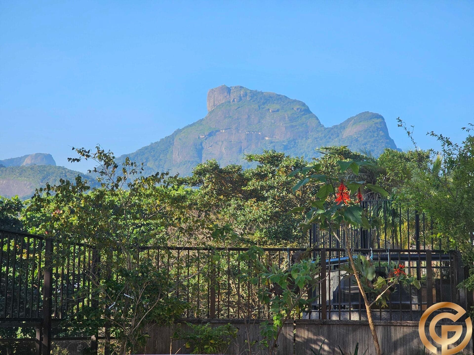 Cobertura Triplex de 6 Quartos no Jardim Oceânico — Av. Monsenhor Ascâneo, Vista para a Pedra da Gávea