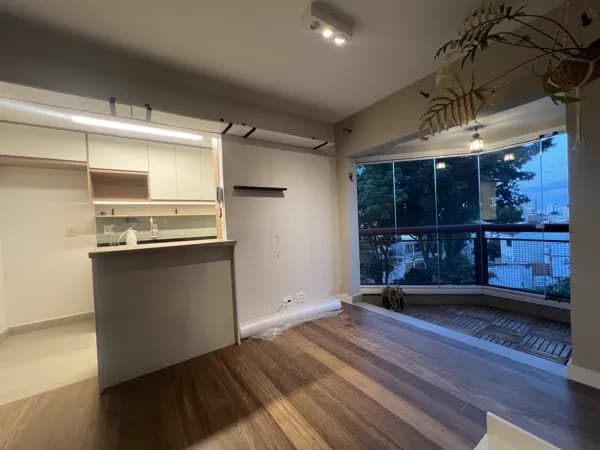 Apartamento à venda na Vila Mariana na Rua Carlos Petit