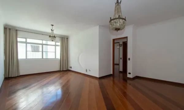 Apê pra reforma na alameda Franca em andar alto
