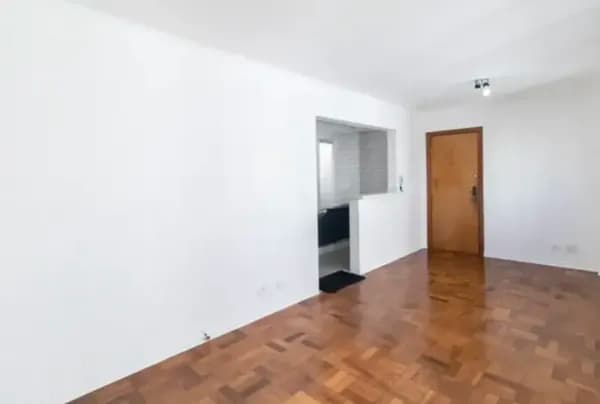 Apartamento reformado no Jardim Paulista