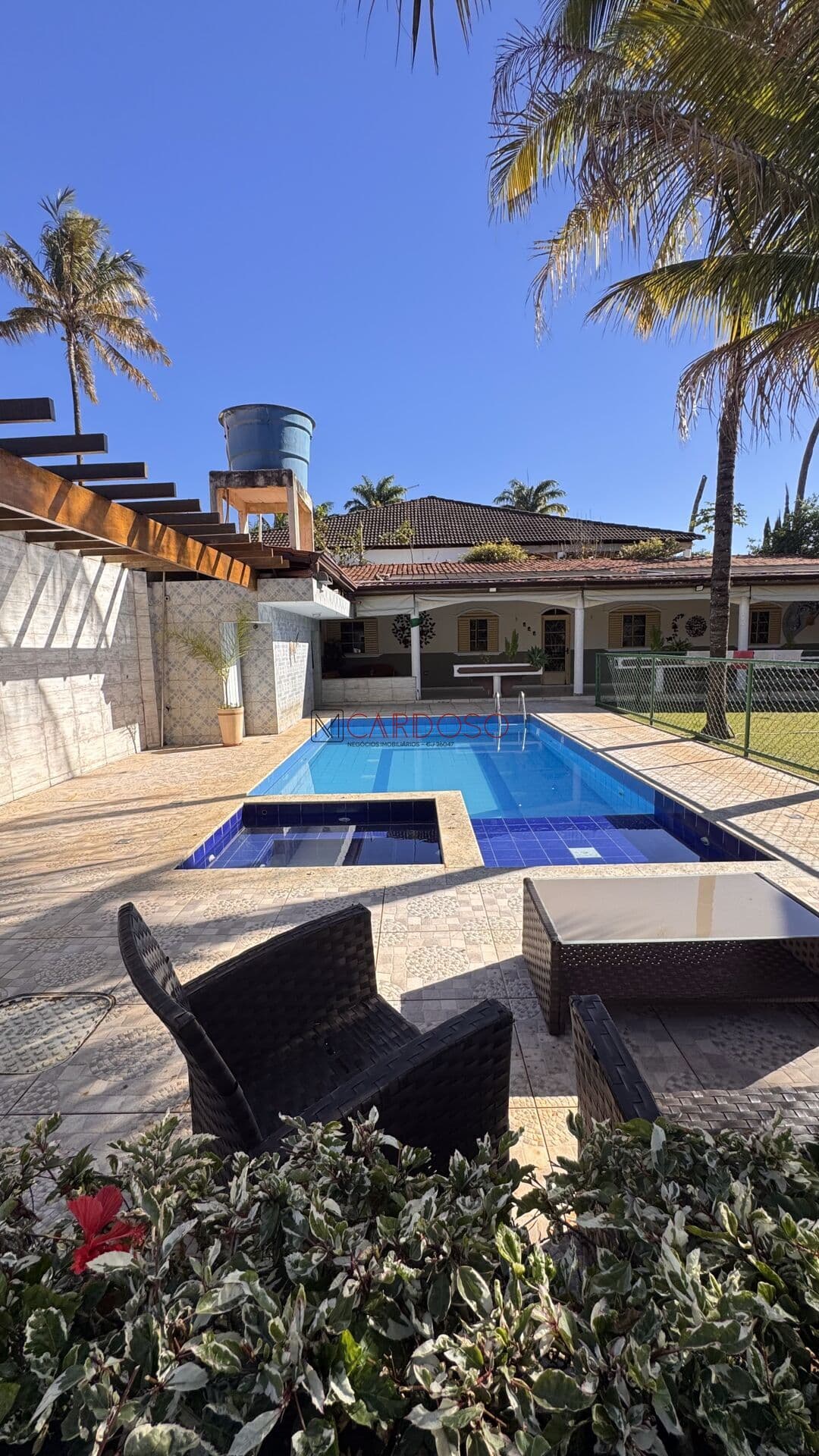 Casa Alto Padrão, lazer completo, setor de masses Taguatinga, Escriturada, SMT, mil metros