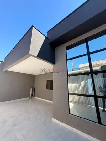 Casa 3 quartos, suíte, moderna com piscina Qr 405 Samambaia Norte, Aceita Financiamento