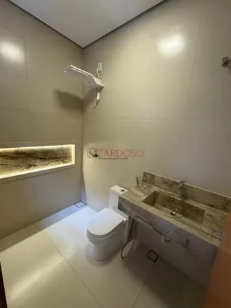 Casa 03 quartos em Samambaia DF, Alto Padrão c, 02 suítes, Aceita financiamento e FGTS