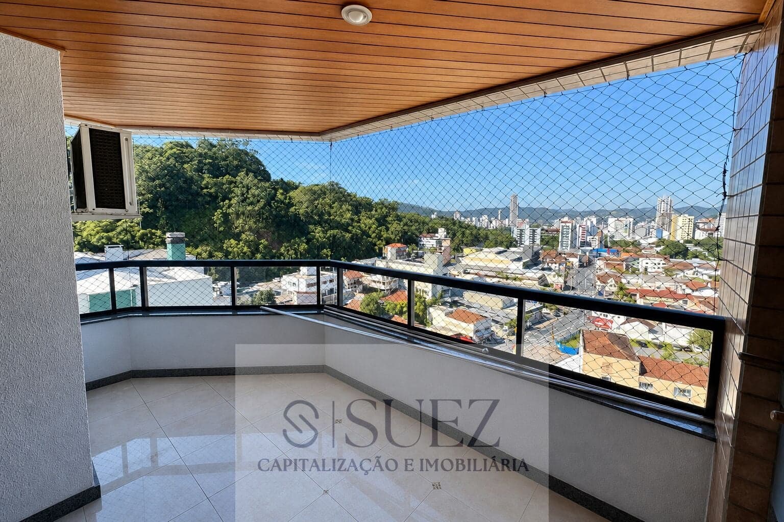 Apartamento com 3 dormitórios no bairro Victor Konder
