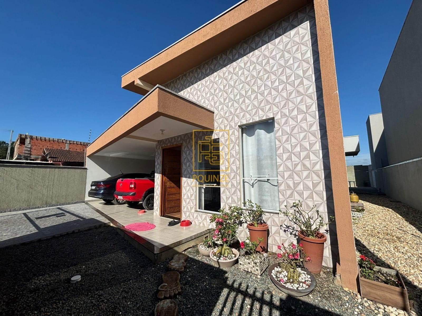 Casa semi mobiliada a 700m da praia em Piçarras