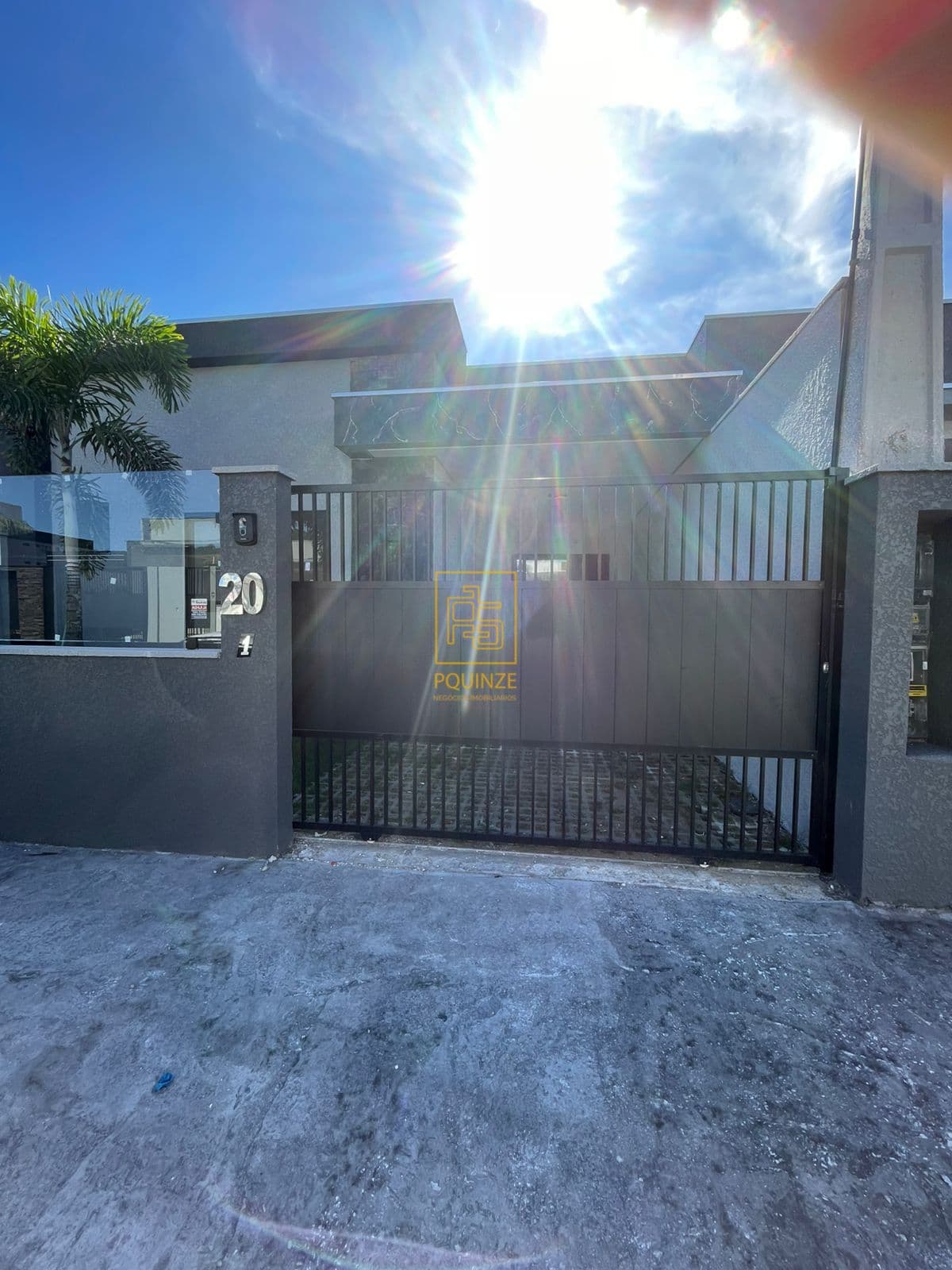 Casa com 3 dormitórios a poucos minutos da praia em Balneário Piçarras