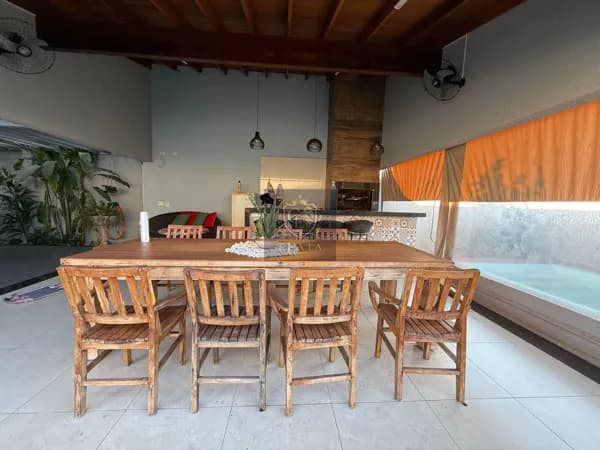 Casa em Três Lagoas - Centro