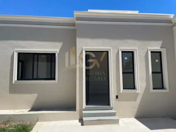 Casa Térrea Nova com 3 Dormitórios e Amplo Quintal no Jardim Regina – Indaiatuba