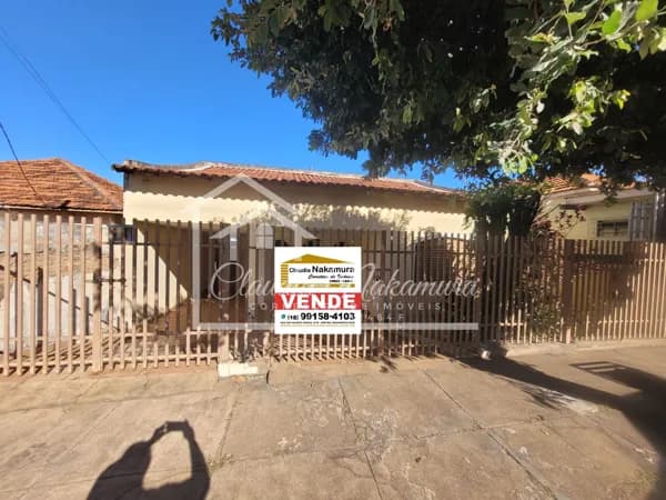Casa em Mirandópolis - Centro