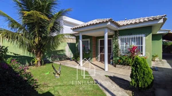 Casa com piscina no Jardim Atlântico Leste.