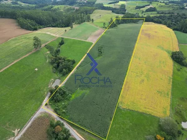 Fazenda/Sítios/Chácaras em Laurentino - Centro
