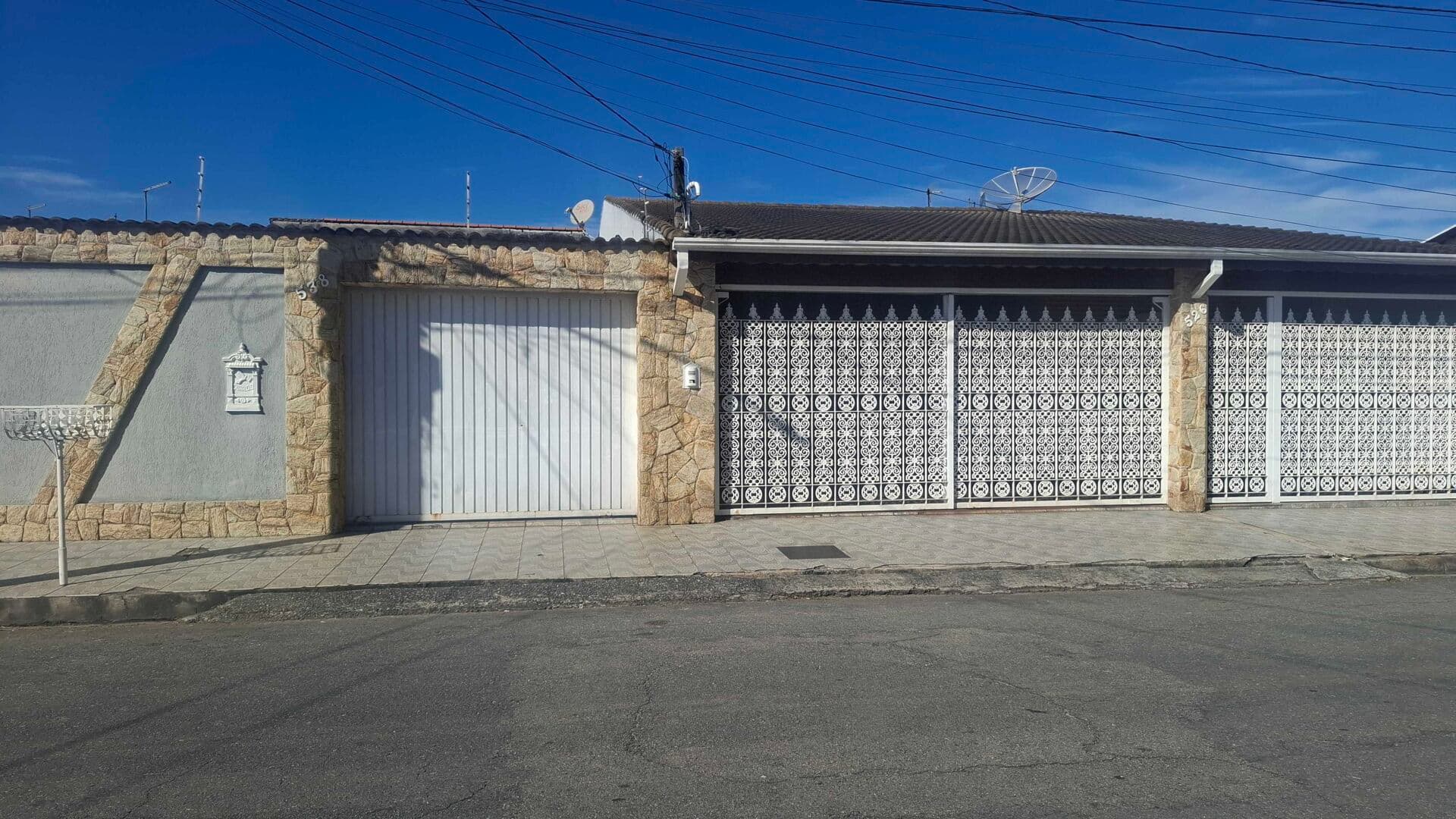 Casa à venda no Beira Rio em Guaratinguetá/SP