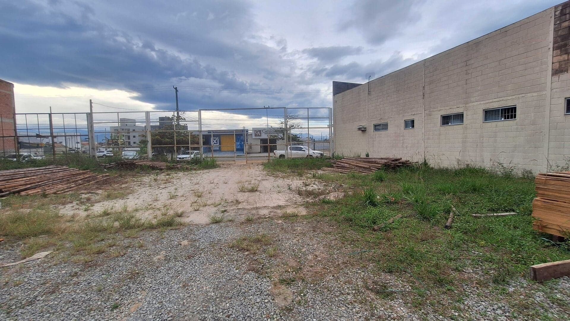 Terreno Comercial para locação no Jardim do Vale em Guaratinguetá/SP