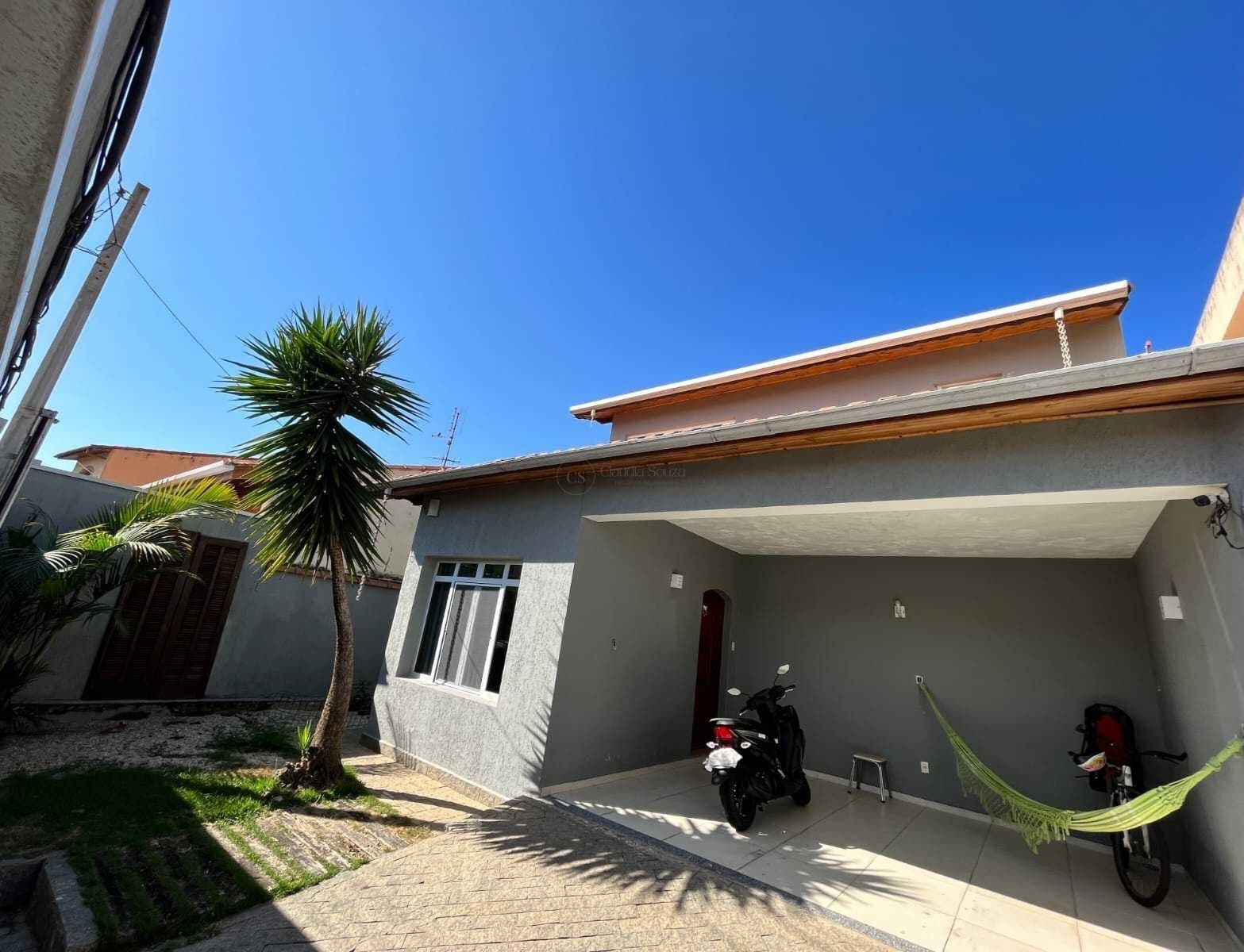 Casa à venda em Guaratinguetá - Parque das Árvores
