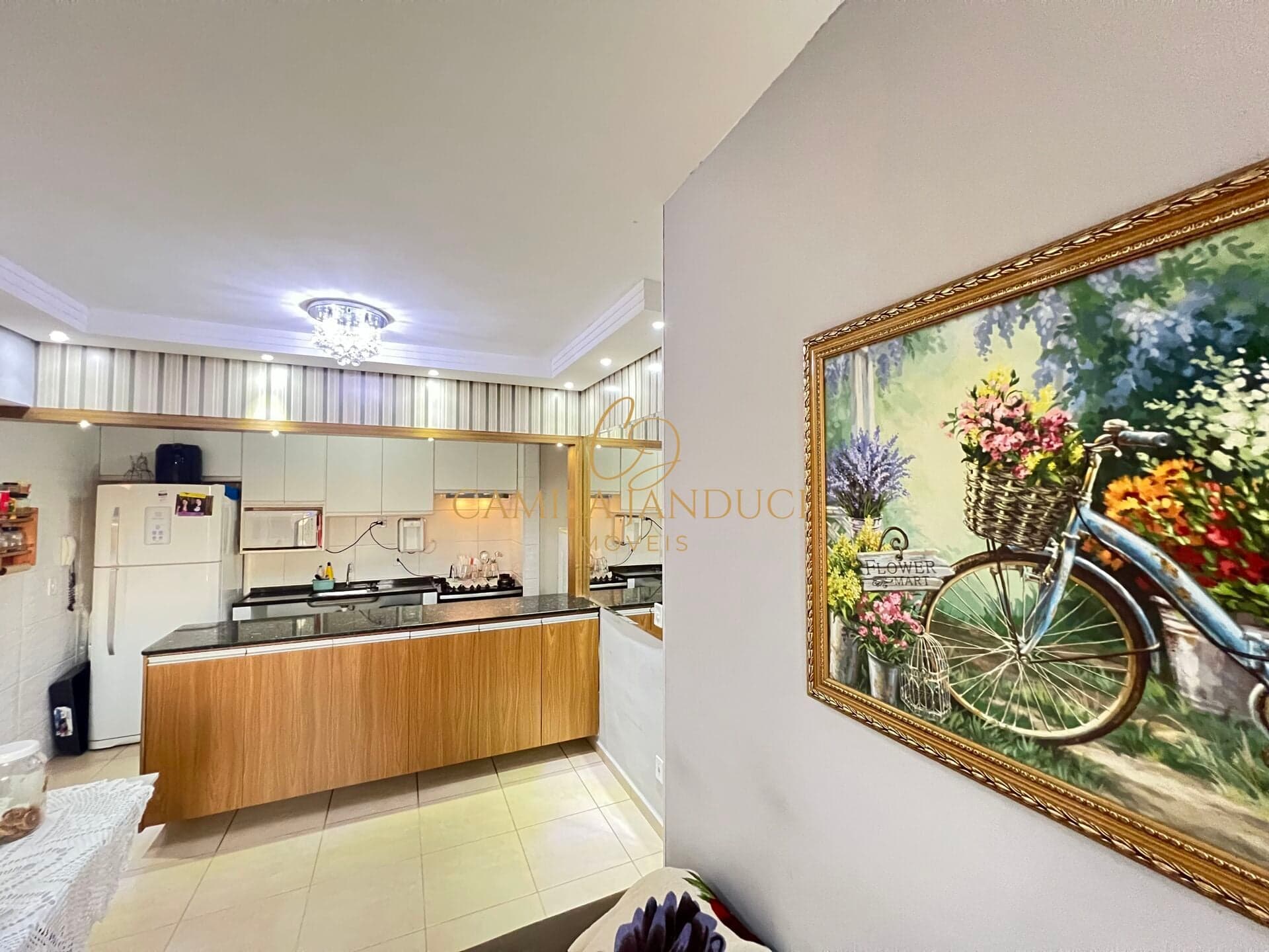 Apartamento com 3 quartos e sacada no Planalto Verde