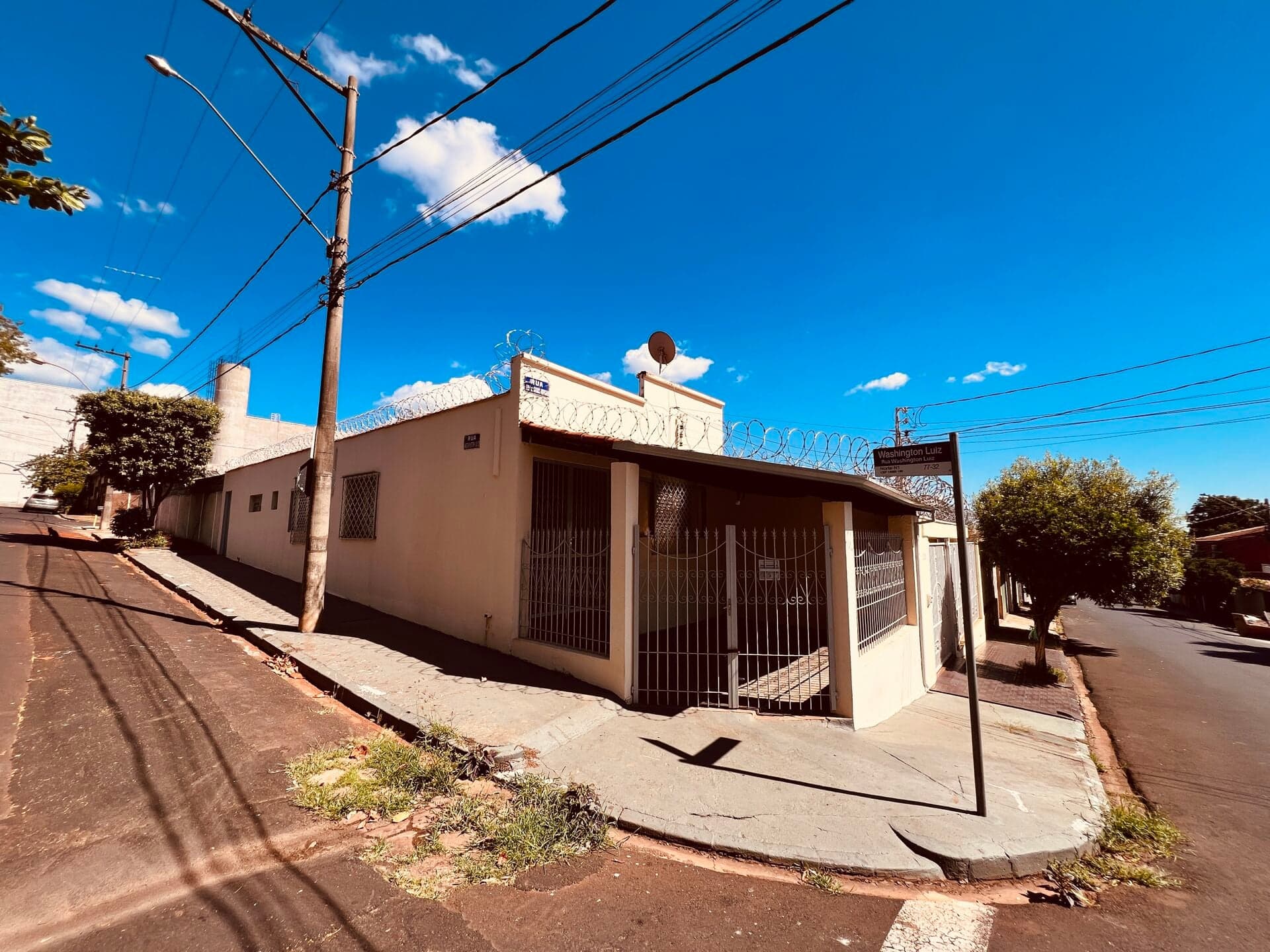 Casa Térrea a Venda com 2 Dorm - 82m² - Jardim Mosteiro - Ribeirão Preto/SP