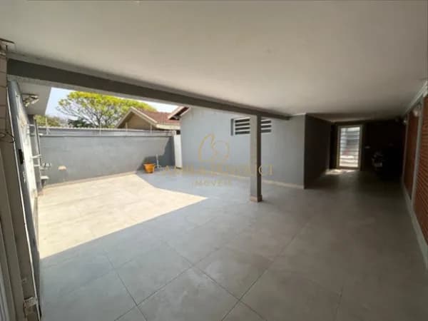Casa à venda no bairro Jd Independência - Ribeirão Preto/SP