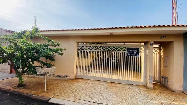 Casa em Ribeirão Preto - Campos Elíseos
