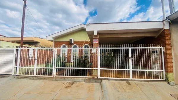 Casa em Ribeirão Preto - Sumarezinho